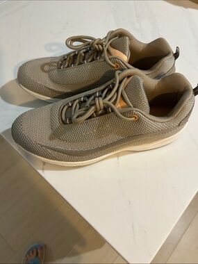 Easy Spirit Women's Sneakers in Light Taupe with Cream Sole